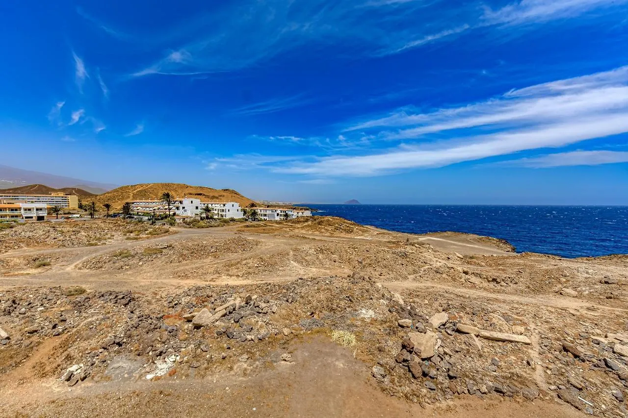 Atlantis 2 Apartment In Front Of The Ocean, Espectacular View, Pool And Wifi Costa Del Silencio Spain