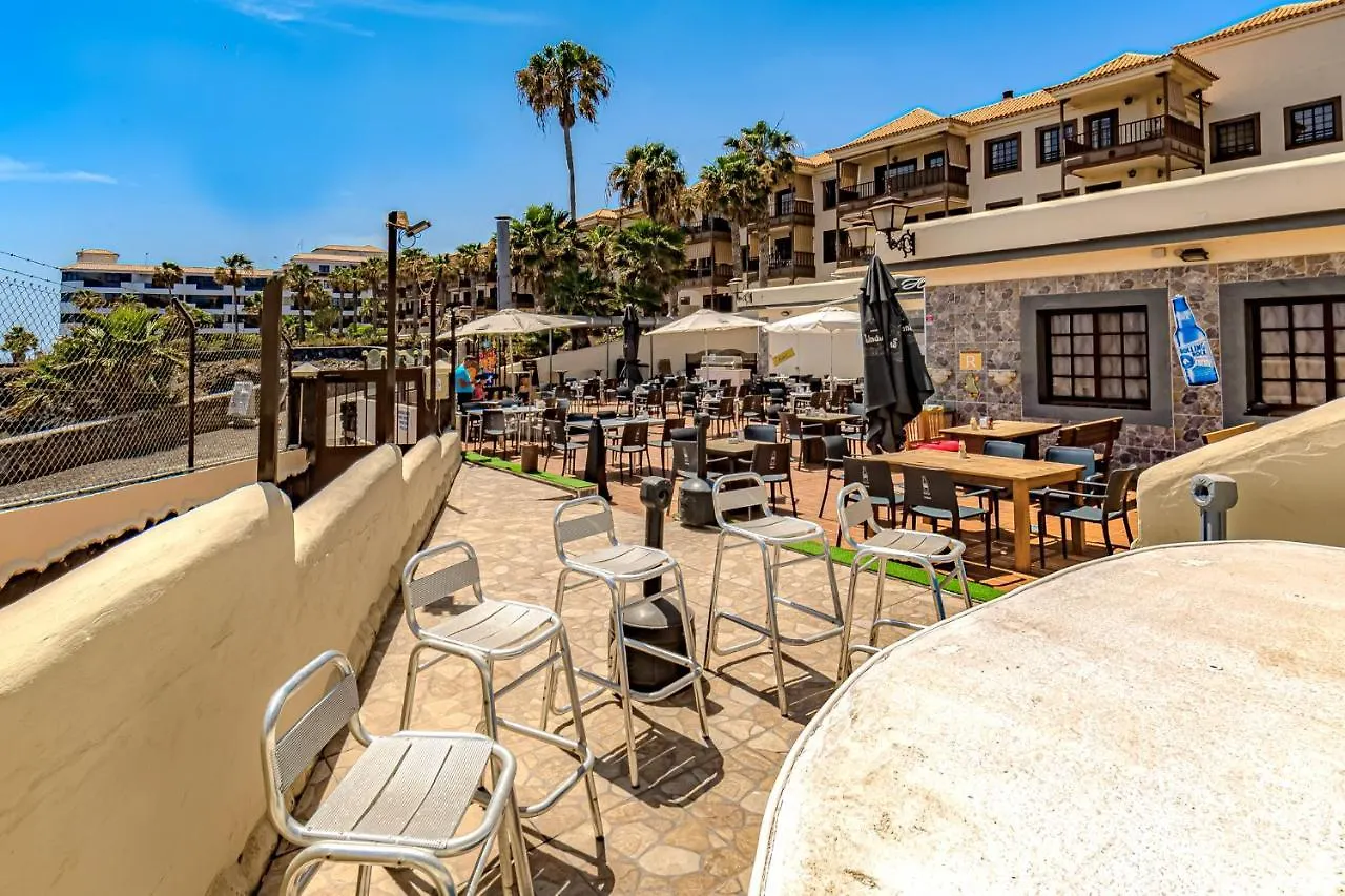 Atlantis 2 Apartment In Front Of The Ocean, Espectacular View, Pool And Wifi Costa Del Silencio