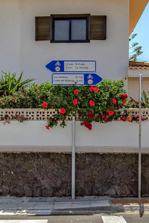 Atlantis 2 Apartment In Front Of The Ocean, Espectacular View, Pool And Wifi Costa Del Silencio