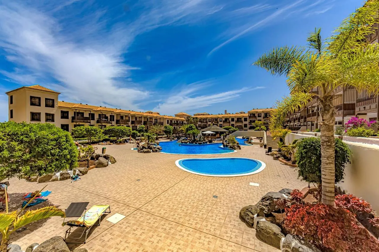 Atlantis 2 Apartment In Front Of The Ocean, Espectacular View, Pool And Wifi Costa Del Silencio
