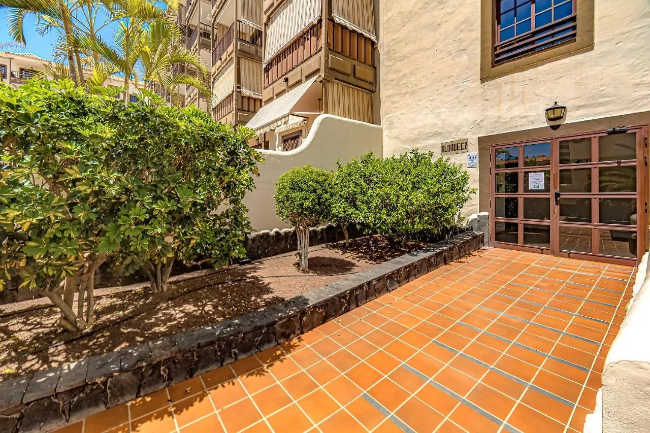 Atlantis 2 Apartment In Front Of The Ocean, Espectacular View, Pool And Wifi Costa Del Silencio Spain